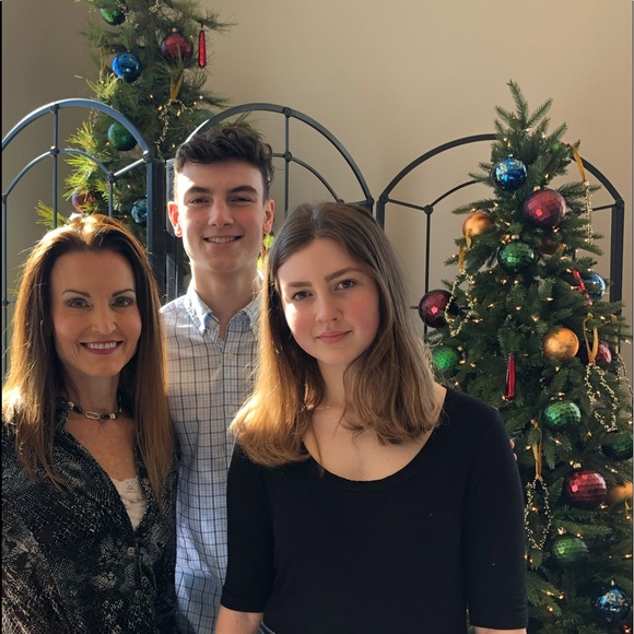 Meet your Posher, Bella - Picture 1 of 1